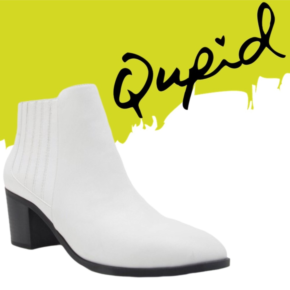 Topanga White Chelsea Stacked Heel Qupid Bootie - Picture 4 of 5